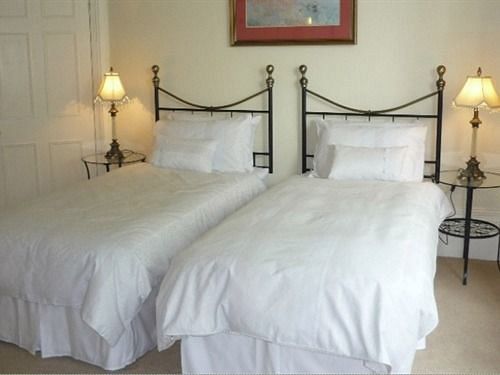 Alpine Lodge Guest House Buxton  Ngoại thất bức ảnh